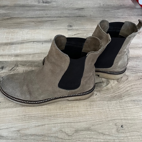 Sundance Side Pull on Short Boots - Picture 4 of 4